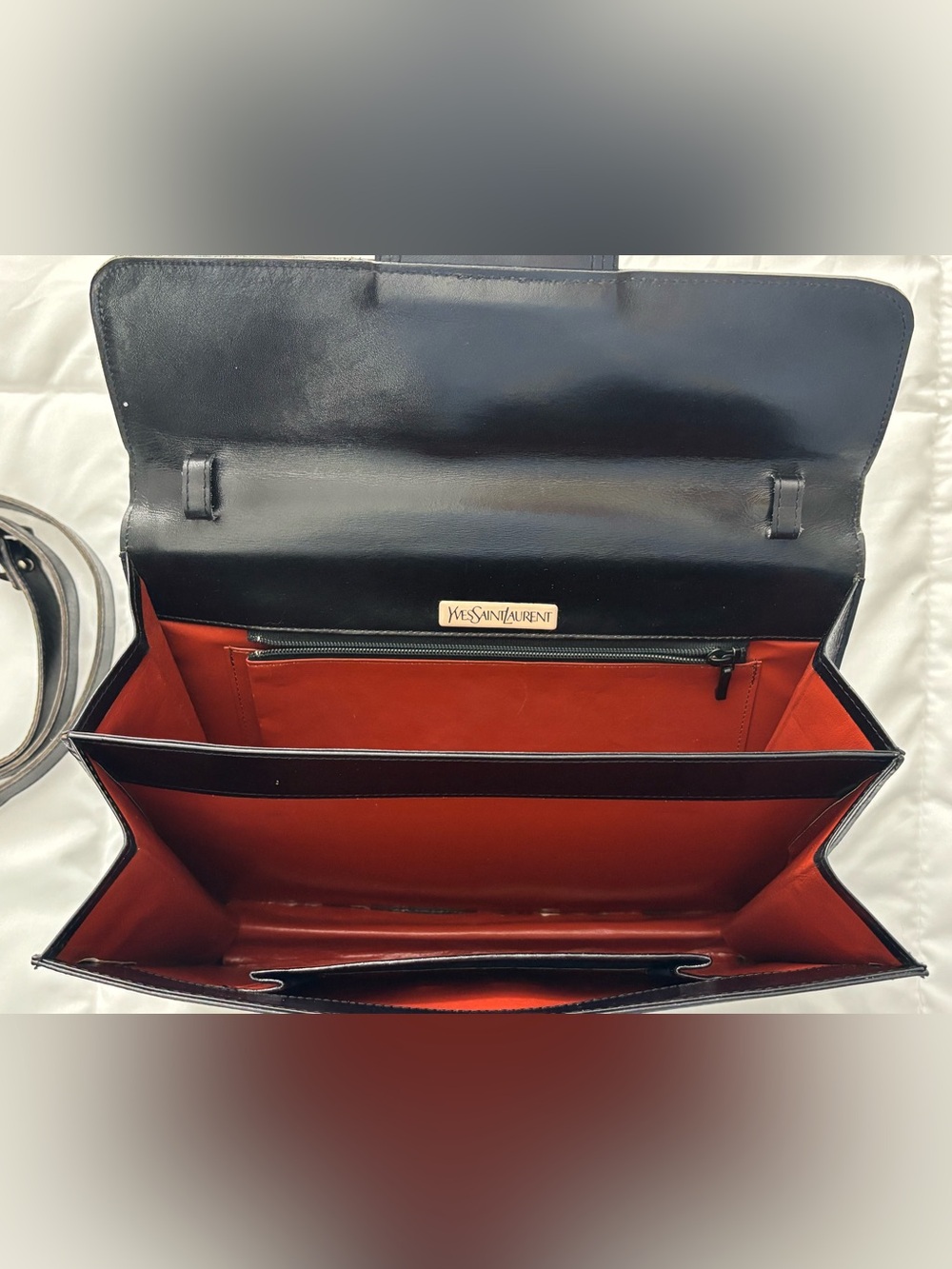 Yves Saint Laurent VTG Black Leather Shoulder Bag/Clutch, 10x7.5x3.5 - Picture 7 of 10
